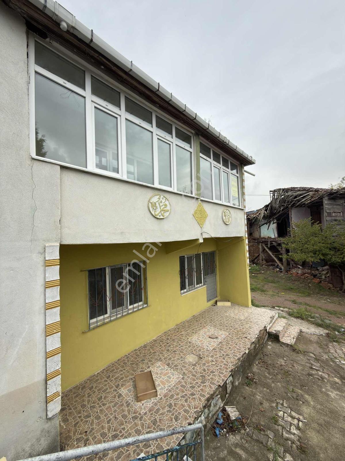 Körfez Yukarı Hereke 392 M2 Arsa İçinde 2 Katlı Müstakil Ev — fotoğraf 4