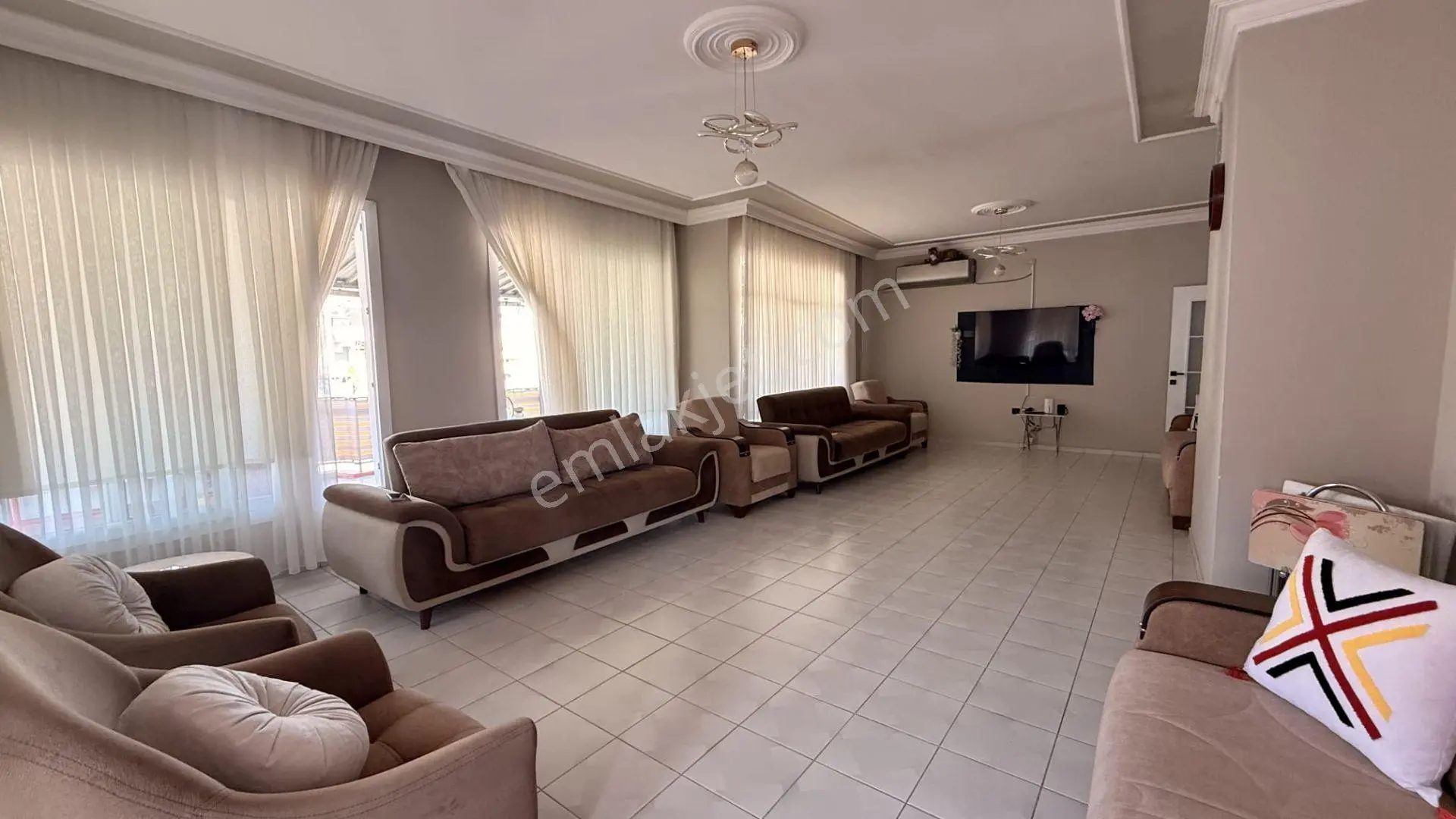 Ergünden Hamidiye Mahallesinde 3.5+1 Teraslı Ferah Daire — fotoğraf 4