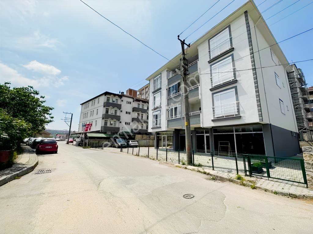 Merkez Çatmaca Satılık Kiracılı 3+1 Daire Ön Cephe — fotoğraf 2