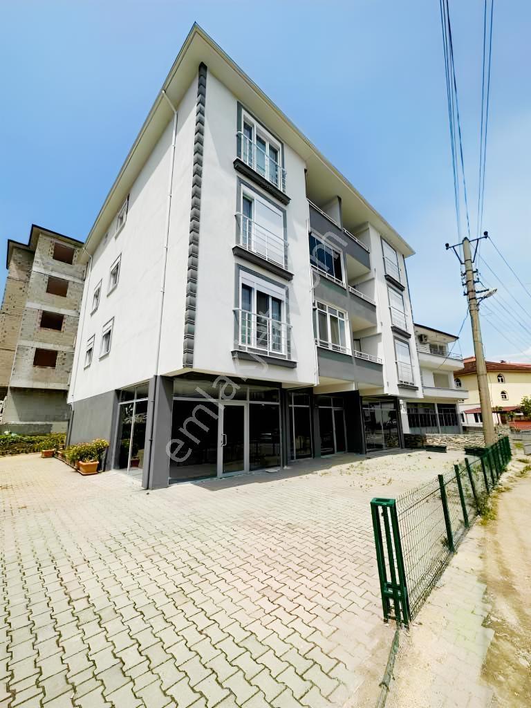 Merkez Çatmaca Satılık Kiracılı 3+1 Daire Ön Cephe — fotoğraf 5