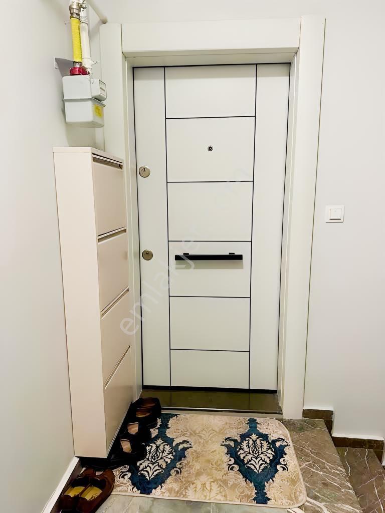 Merkez Çatmaca Satılık Kiracılı 3+1 Daire Ön Cephe — fotoğraf 10