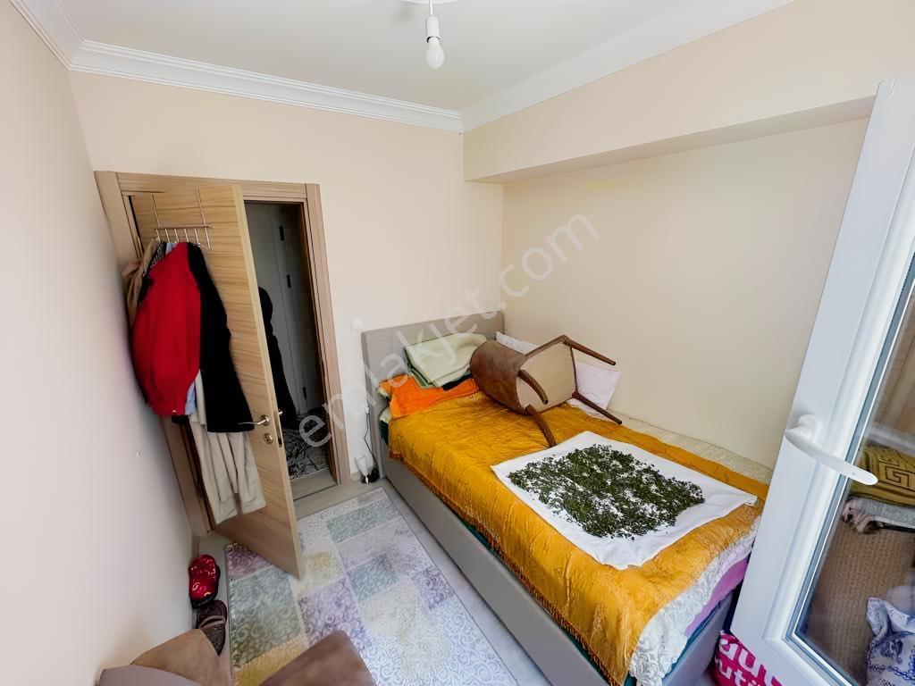 Merkez Çatmaca Satılık Kiracılı 3+1 Daire Ön Cephe — fotoğraf 28