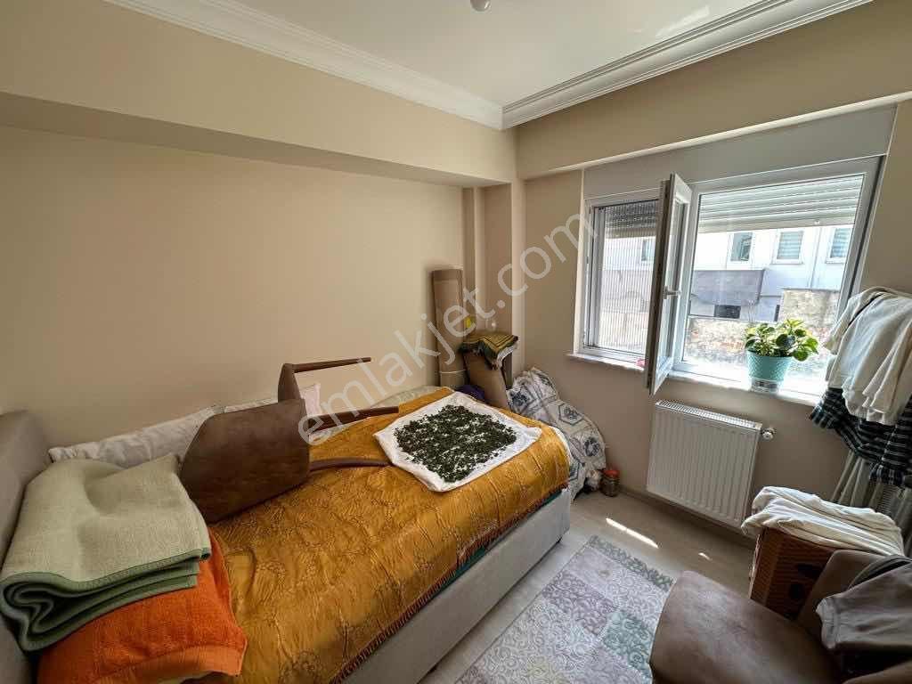 Merkez Çatmaca Satılık Kiracılı 3+1 Daire Ön Cephe — fotoğraf 29