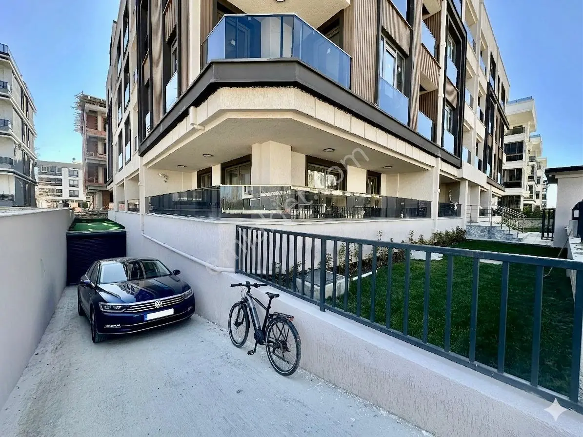 ꧁ay Emlaktan꧂akçay'da Kapalı Otoparklı Çift Asansörlü Denize Yakın Satılık 2+1 Dubleks Daire — fotoğraf 4