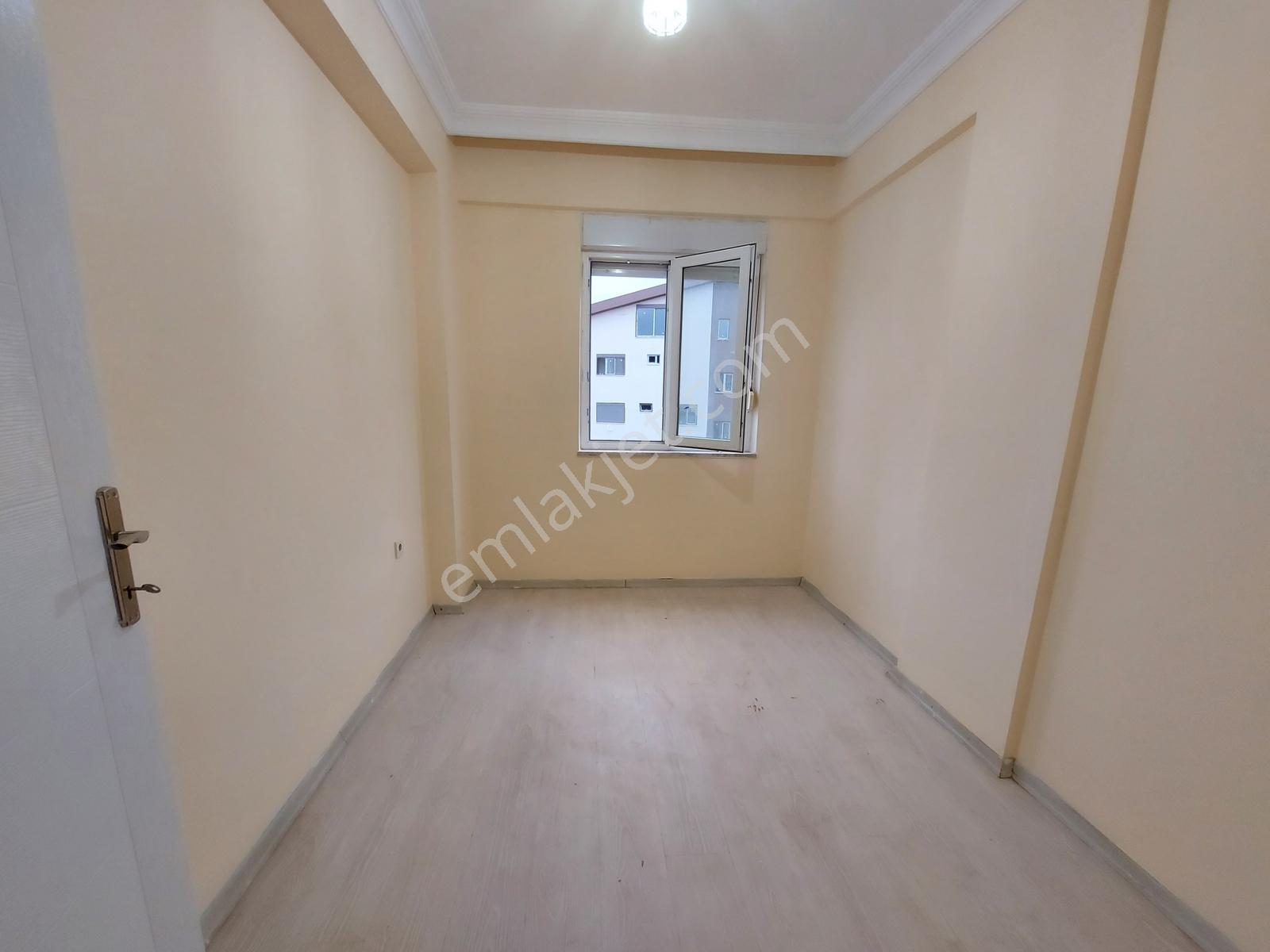 Sarılar Mahallesinde 2+1 Ara Kat Daire — fotoğraf 6