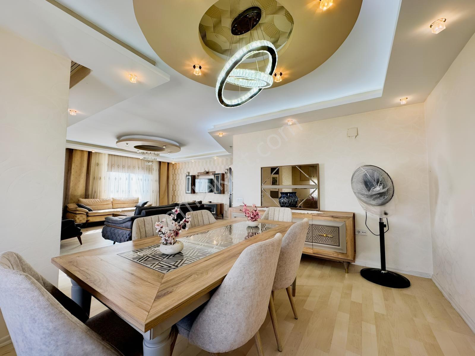 Mezitli Full Krediye Uygun Vatan Cad Cvr Havuzlu Masrafsız 3+1