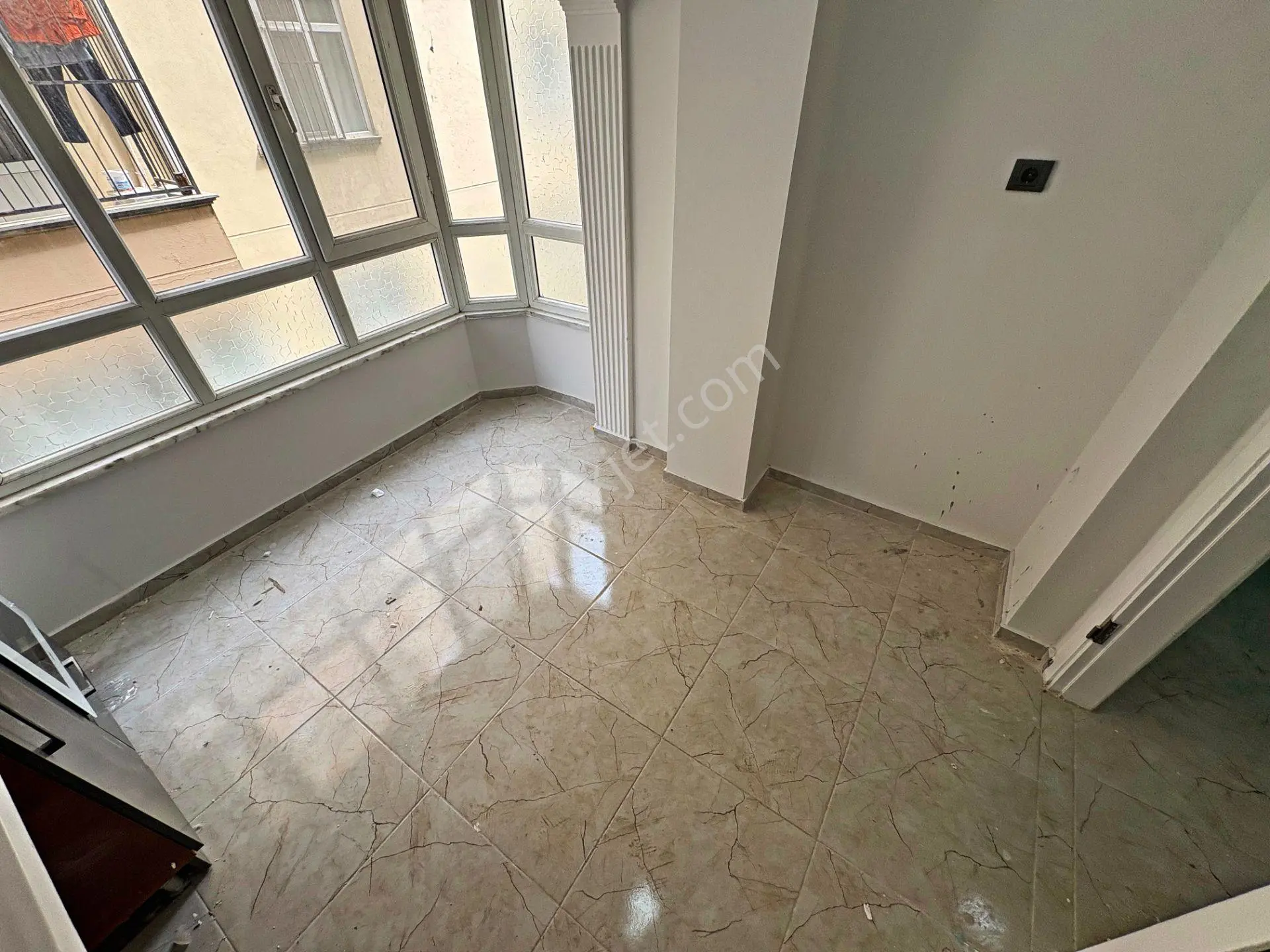 Aktiften Akçay Merkez'de Satılık Full Yapılı 3+1 Çift Balkonlu Arakat Daire — fotoğraf 28