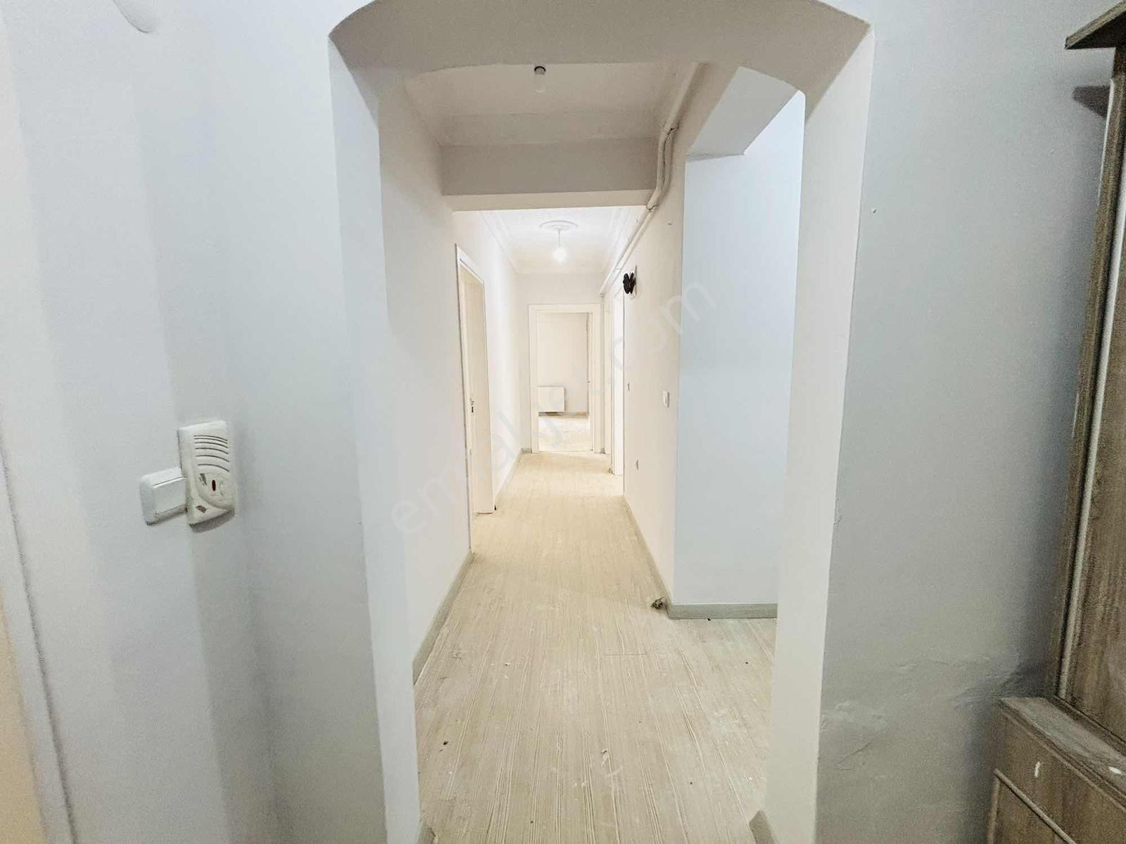 Güven'den Devlet Hastanesi Adliye Yürüme Mesafesinde Satılık 3+1 — fotoğraf 16