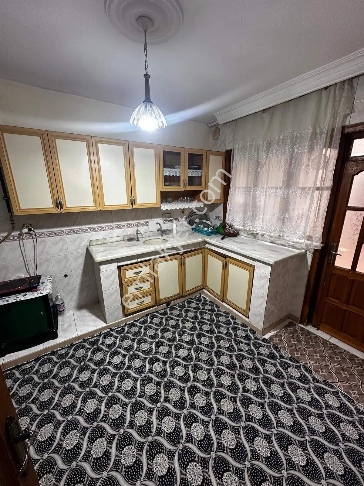 Selahattin Eyyubi'de 150 M² Açık Alanlı 3+1 Satılık Müstakil Ev, Ambarlı Ve Kombili — fotoğraf 6