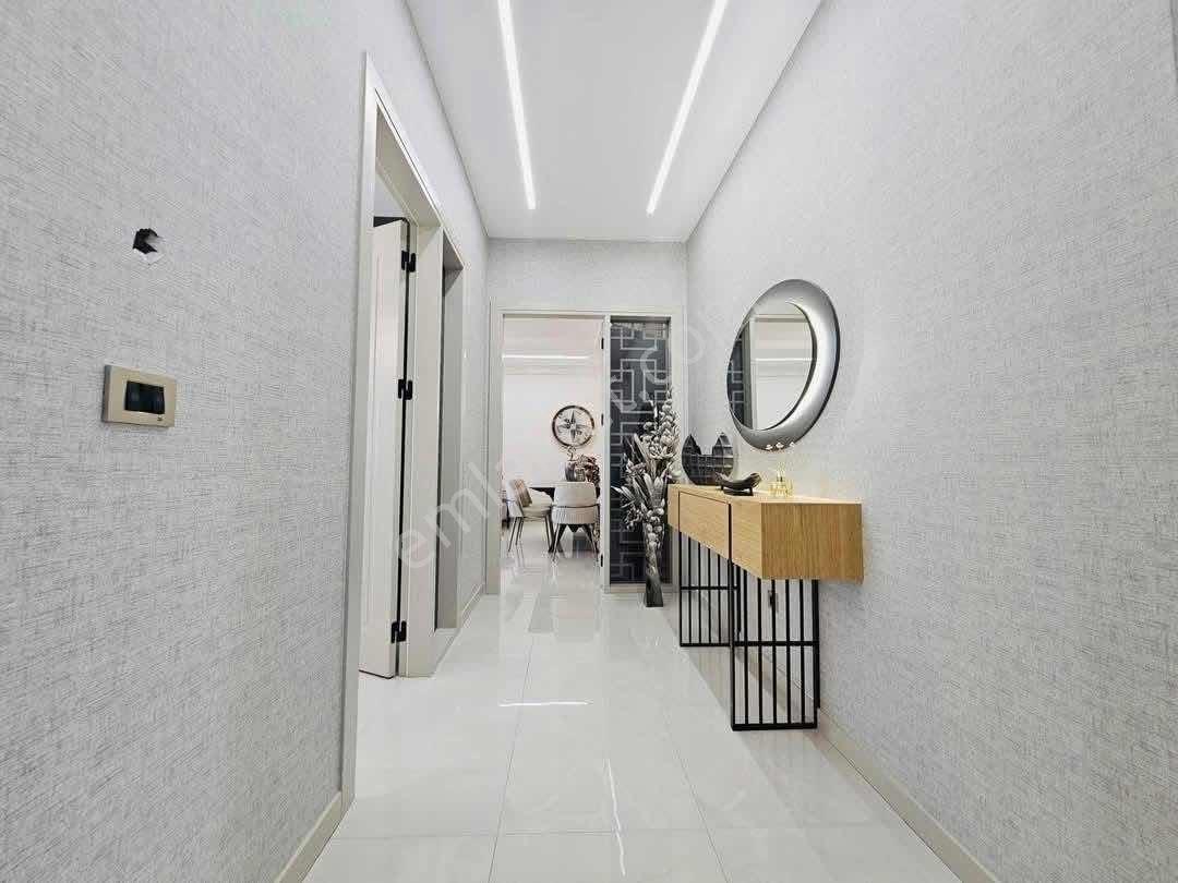 Saygın Dan Yenışafak Da Ultra Lüks Satılık Daire — fotoğraf 5