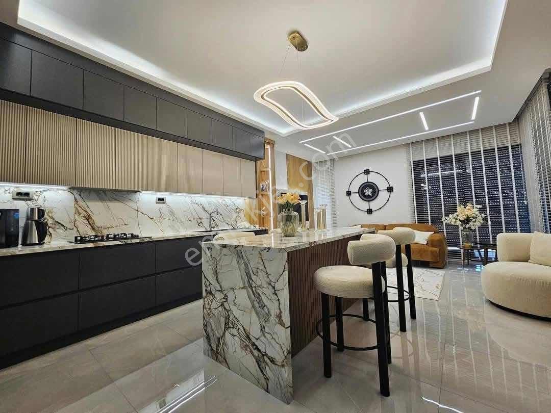 Saygın Dan Yenışafak Da Ultra Lüks Satılık Daire — fotoğraf 24