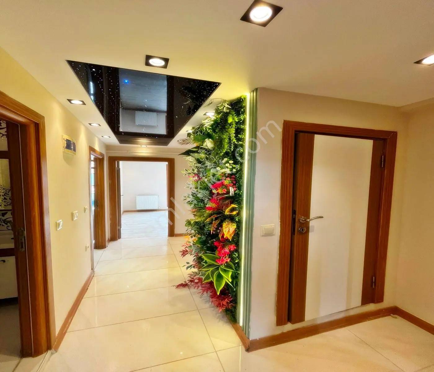 Esenyurt Mehterçeşme'De 2+1 Dekoratif Detaylı Satılık Daire