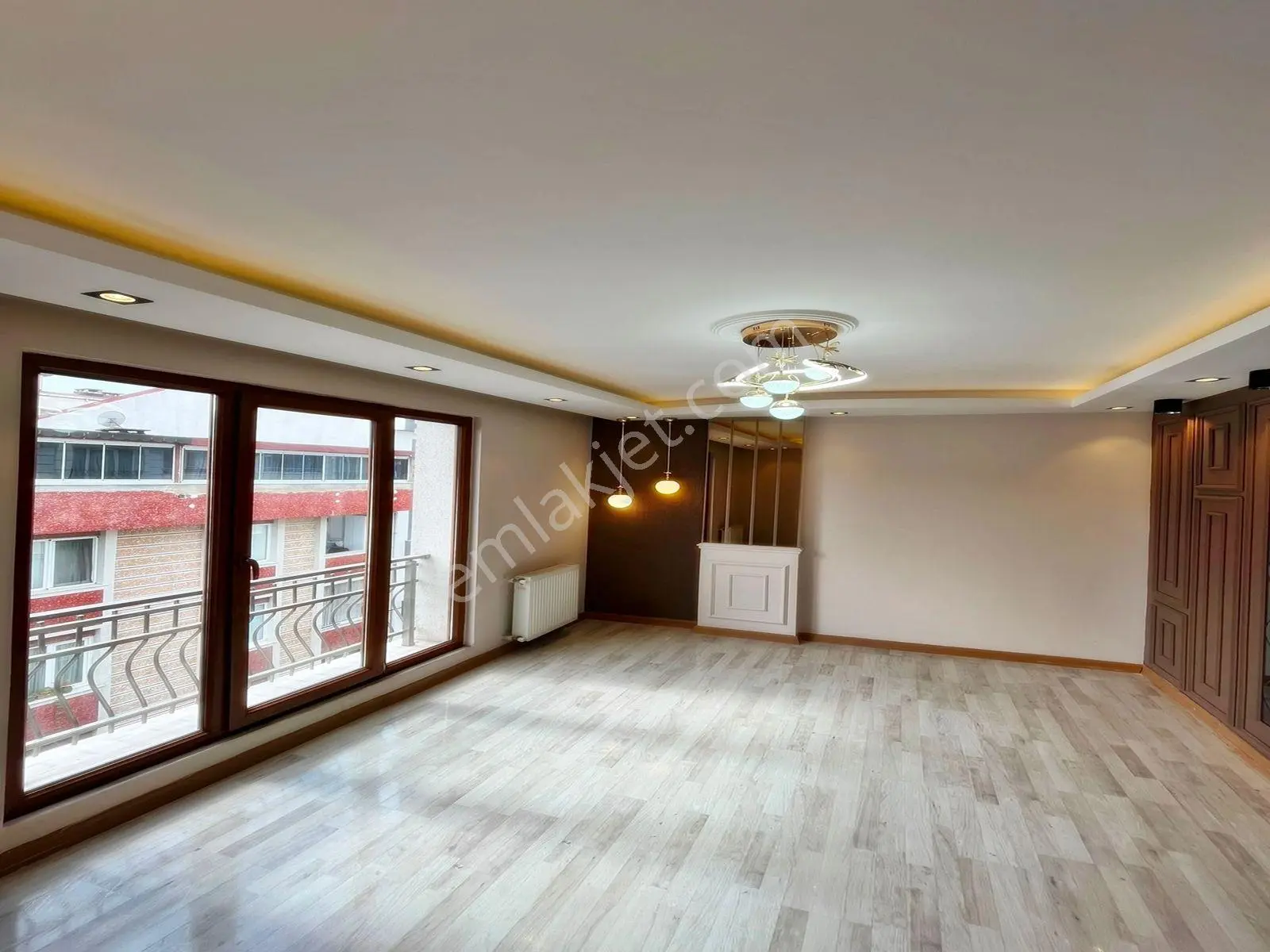 Esenyurt Mehterçeşme'de 2+1 Dekoratif Detaylı Satılık Daire — fotoğraf 5