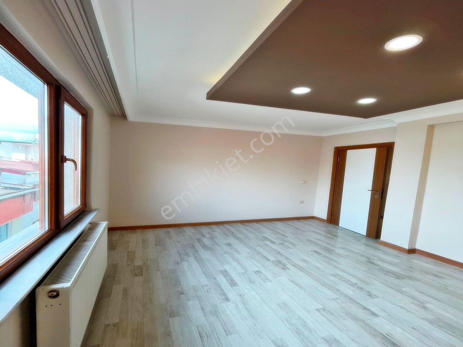 Esenyurt Mehterçeşme'de 2+1 Dekoratif Detaylı Satılık Daire — fotoğraf 9