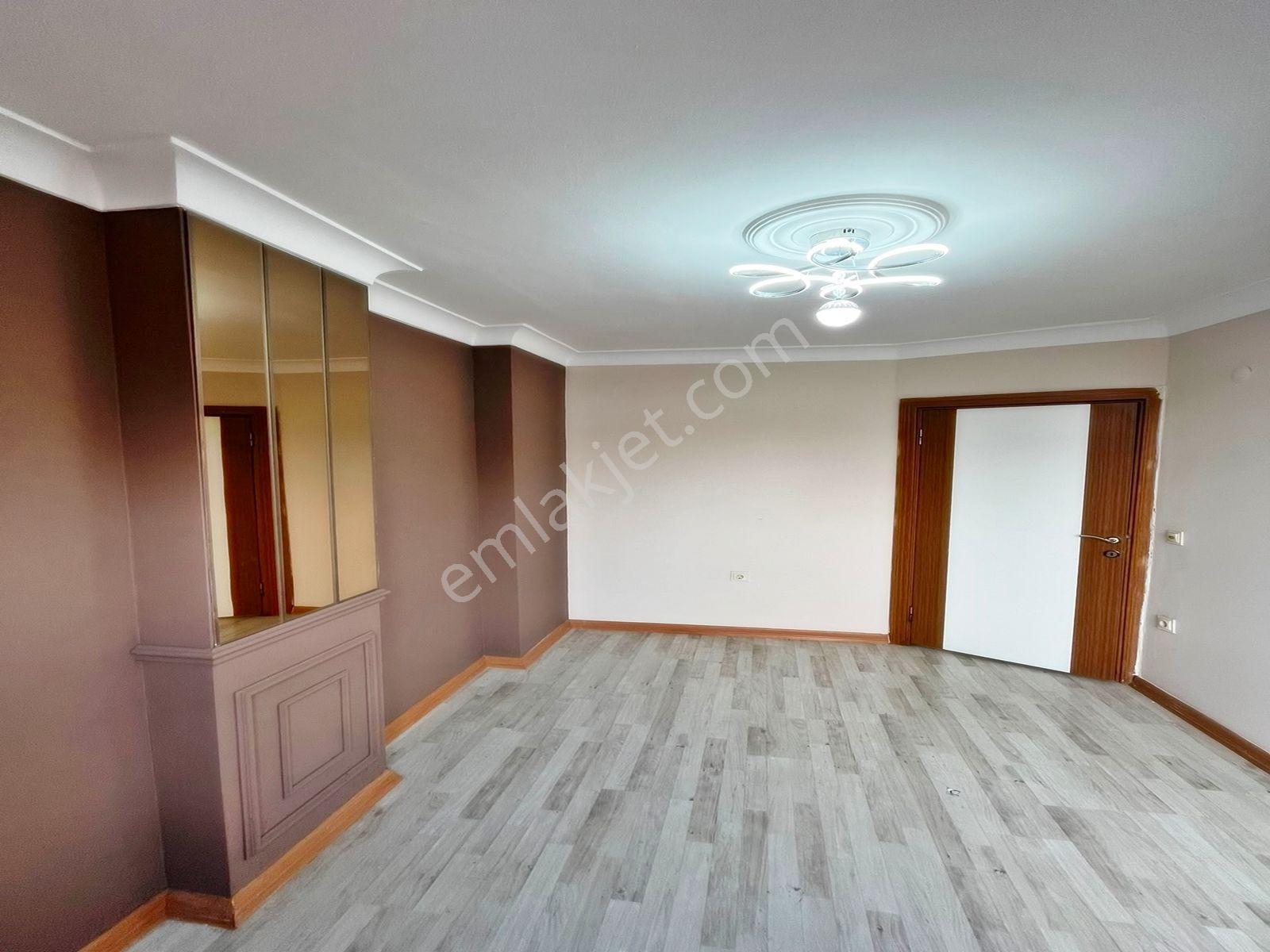 Esenyurt Mehterçeşme'de 2+1 Dekoratif Detaylı Satılık Daire — fotoğraf 12