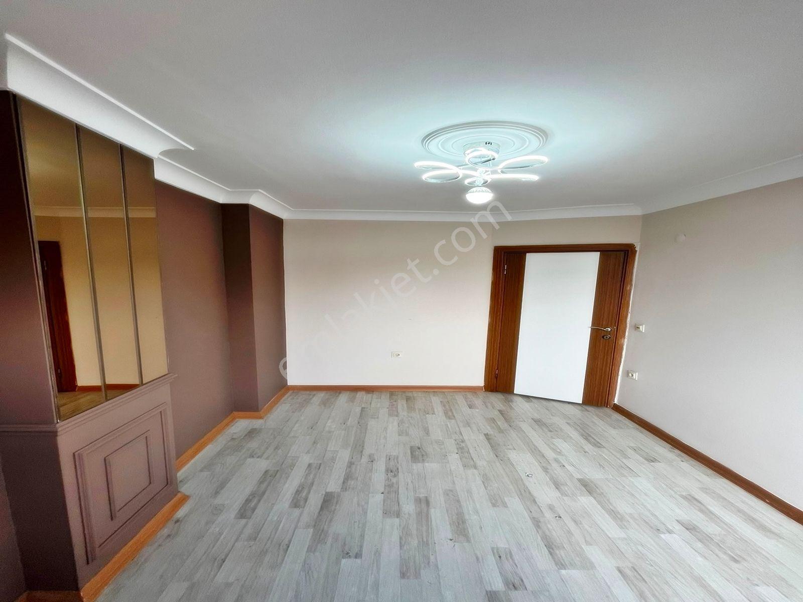 Esenyurt Mehterçeşme'de 2+1 Dekoratif Detaylı Satılık Daire — fotoğraf 14