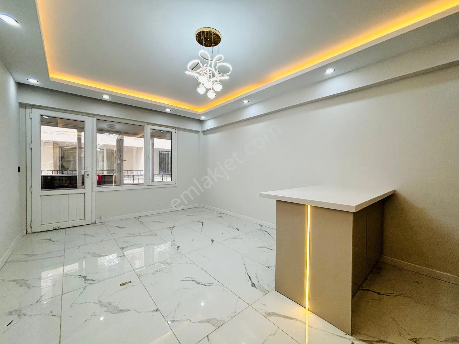 Yükselden Altınkumda 50 M² Şık Ada Mutfaklı 1+1 Satılık Daire — fotoğraf 24