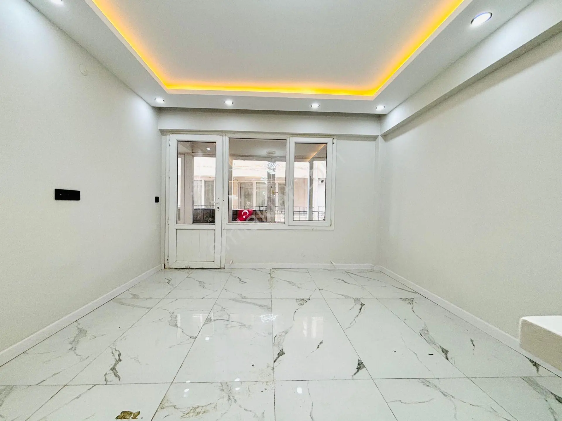Yükselden Altınkumda 50 M² Şık Ada Mutfaklı 1+1 Satılık Daire — fotoğraf 26