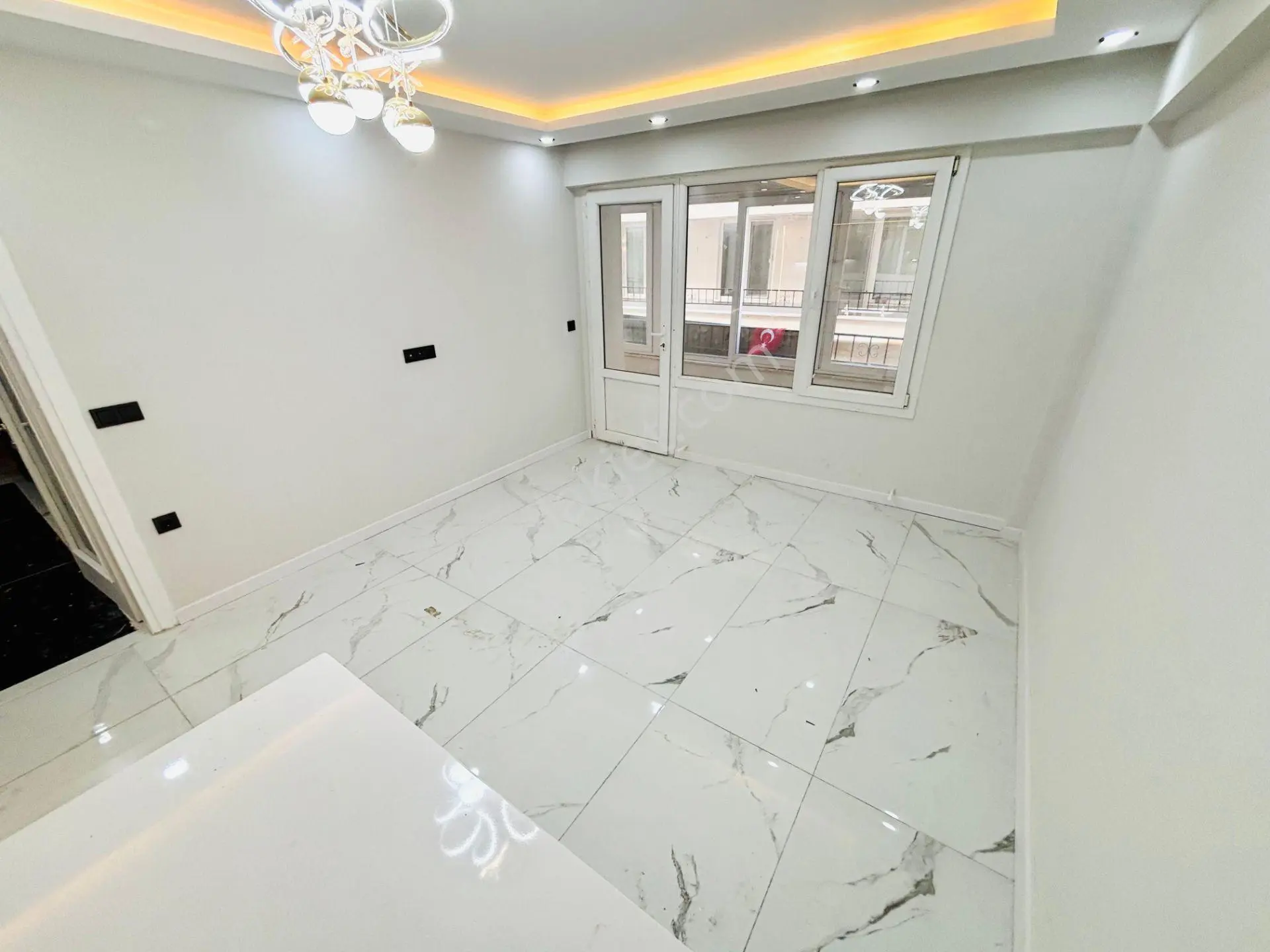 Yükselden Altınkumda 50 M² Şık Ada Mutfaklı 1+1 Satılık Daire — fotoğraf 29