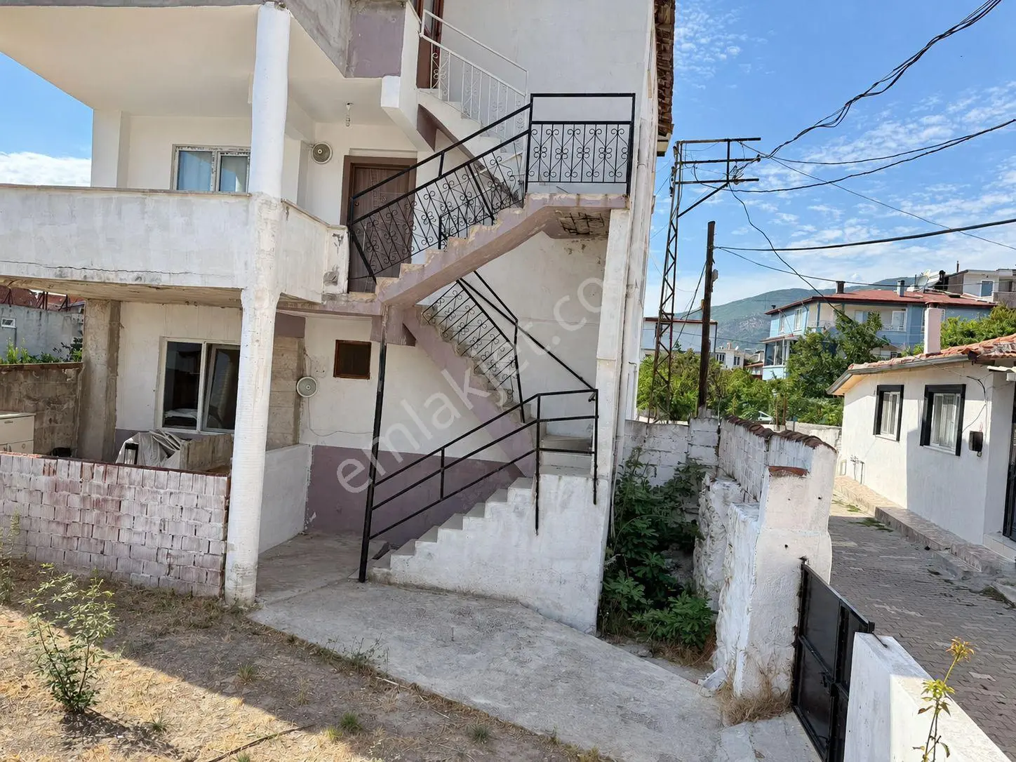 Sadece Yükselden Kızılkeçılı De Müstakil Tadında Fırsat 2+1 — fotoğraf 25