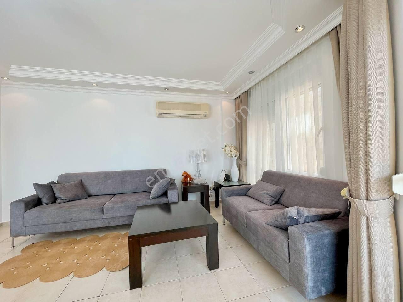 Alanya’nın Merkezinde Deniz Manzaralı 2+1 Özel Daire — fotoğraf 3