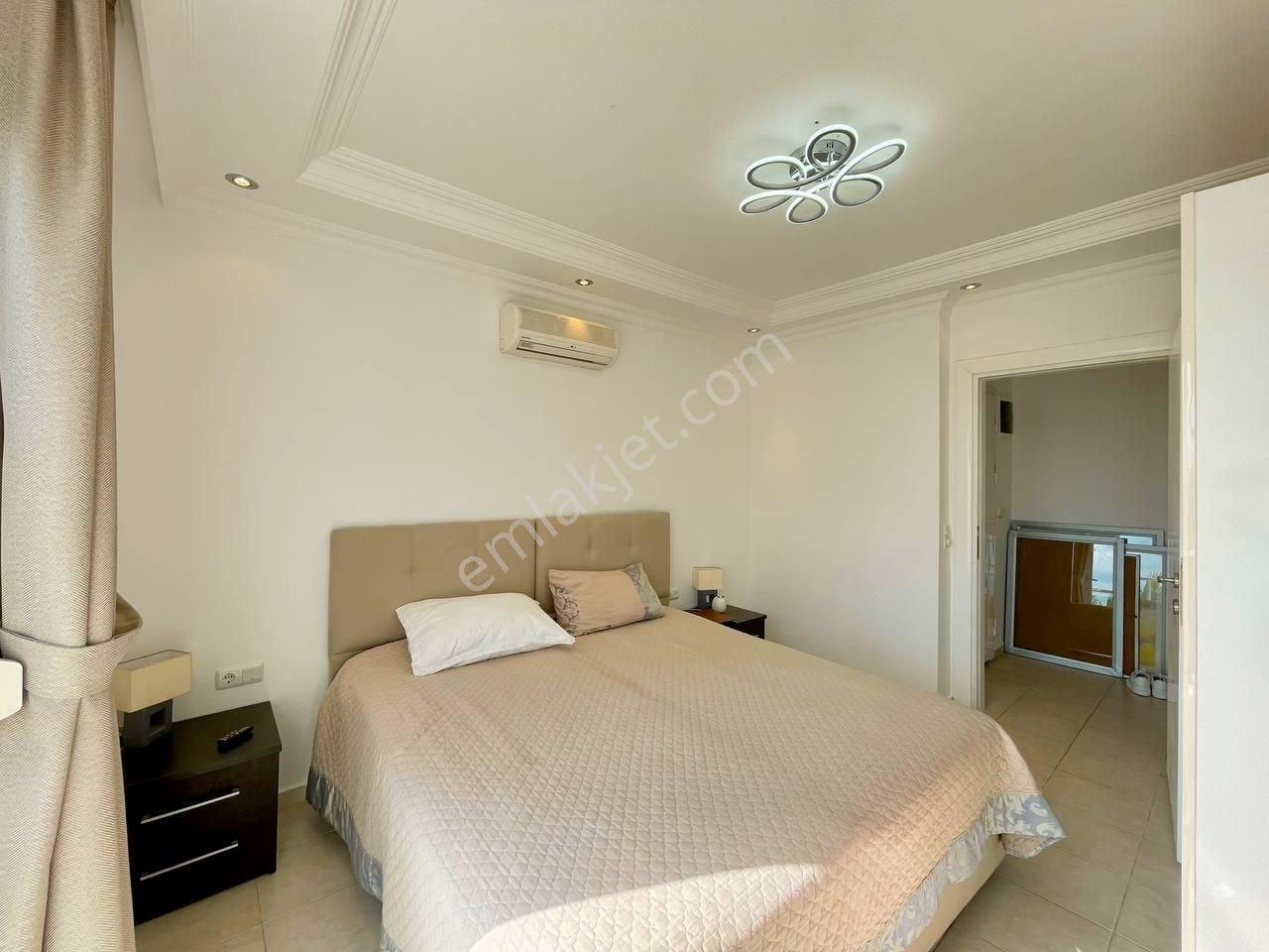 Alanya’nın Merkezinde Deniz Manzaralı 2+1 Özel Daire — fotoğraf 14