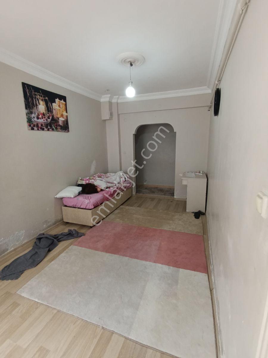 Sultanbeyli Fatih Mah. Acil Satılık 3+1 Daire — fotoğraf 2