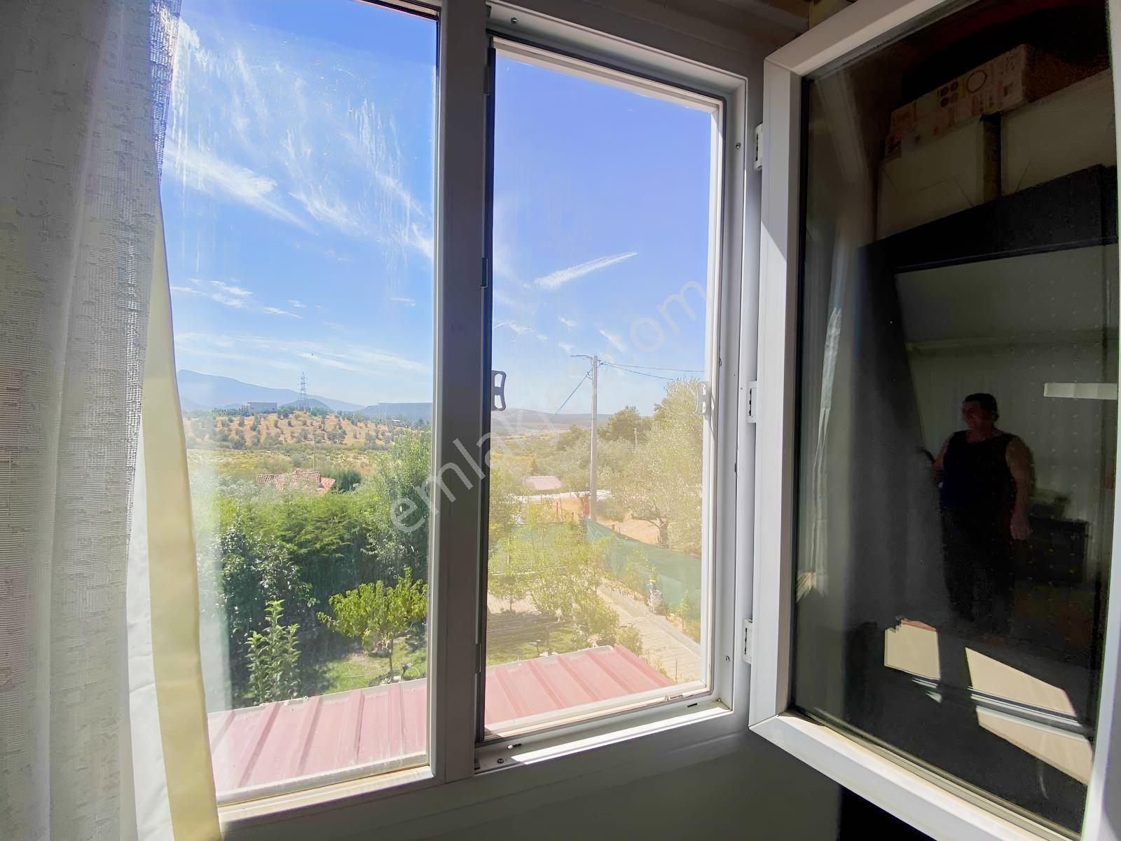 Kemalpaşa Satılık 310 M2 Tarla Ve Evi — fotoğraf 25