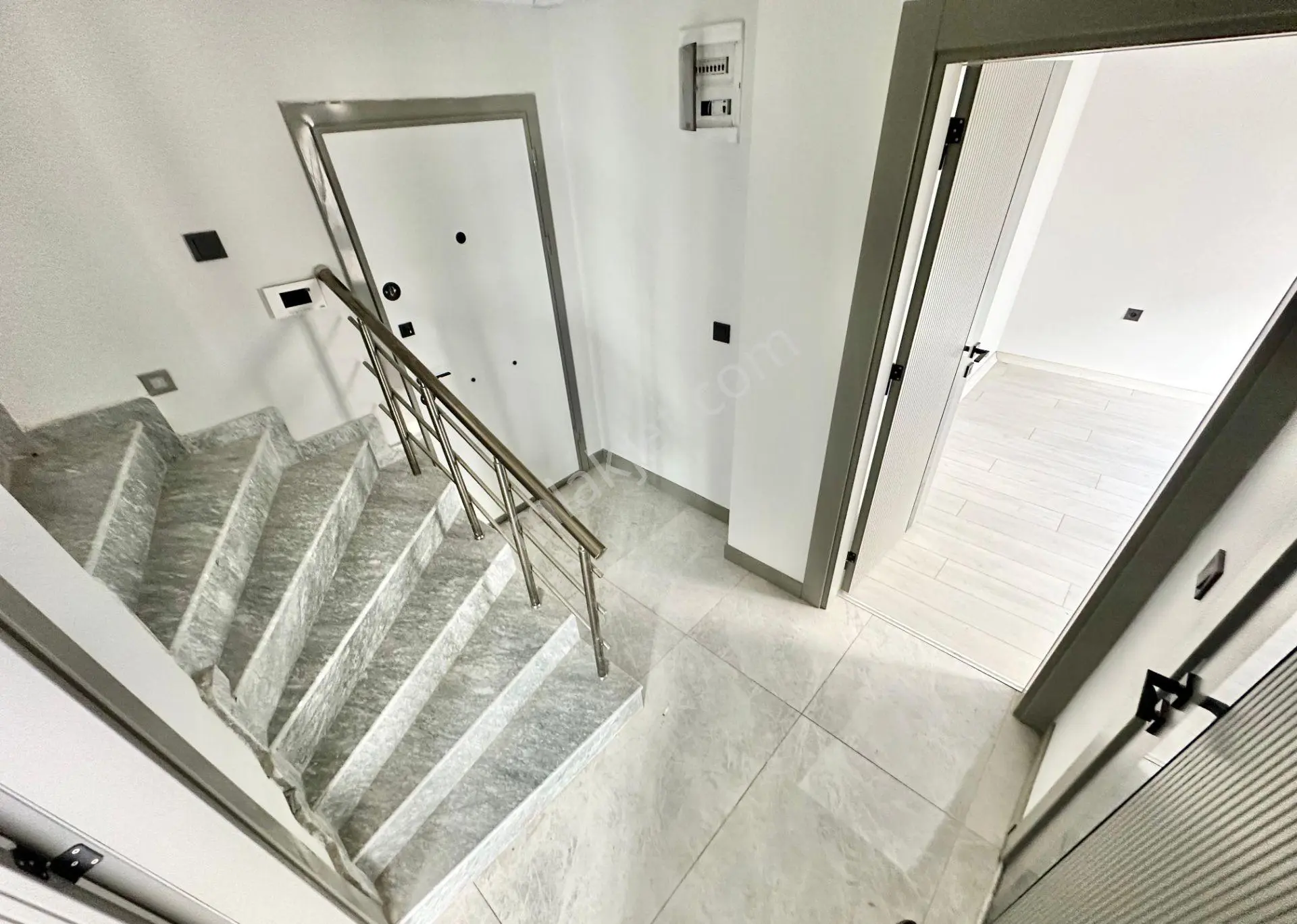 ꧁ay Emlaktan꧂akçay'da Muhteşem Konumlu Asansörlü Çift Banyolu Satılık 2+1 Şık Tasarım Dubleks Daire — fotoğraf 25