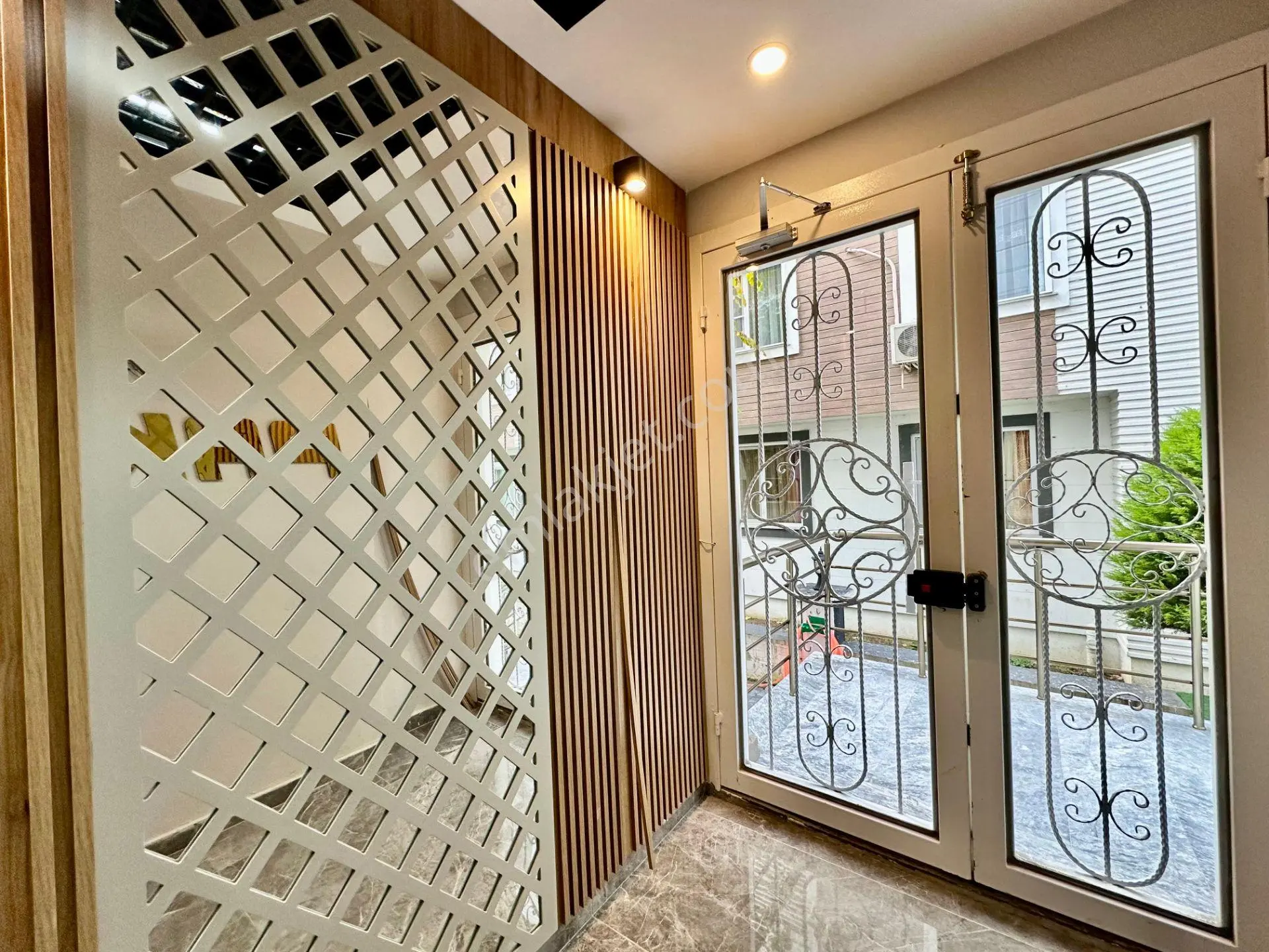 ꧁ay Emlaktan꧂akçay'da Muhteşem Konumlu Asansörlü Çift Banyolu Satılık 2+1 Şık Tasarım Dubleks Daire — fotoğraf 34