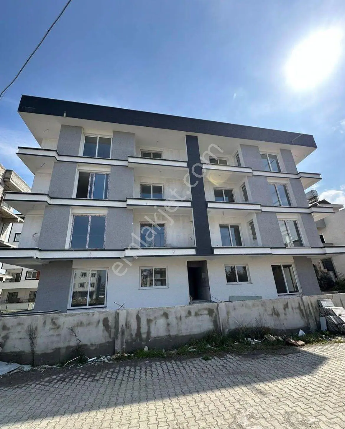 Karaağaç Konarlı'Da Uluay Sitesinde Sıfır Binada Satılık 3+1