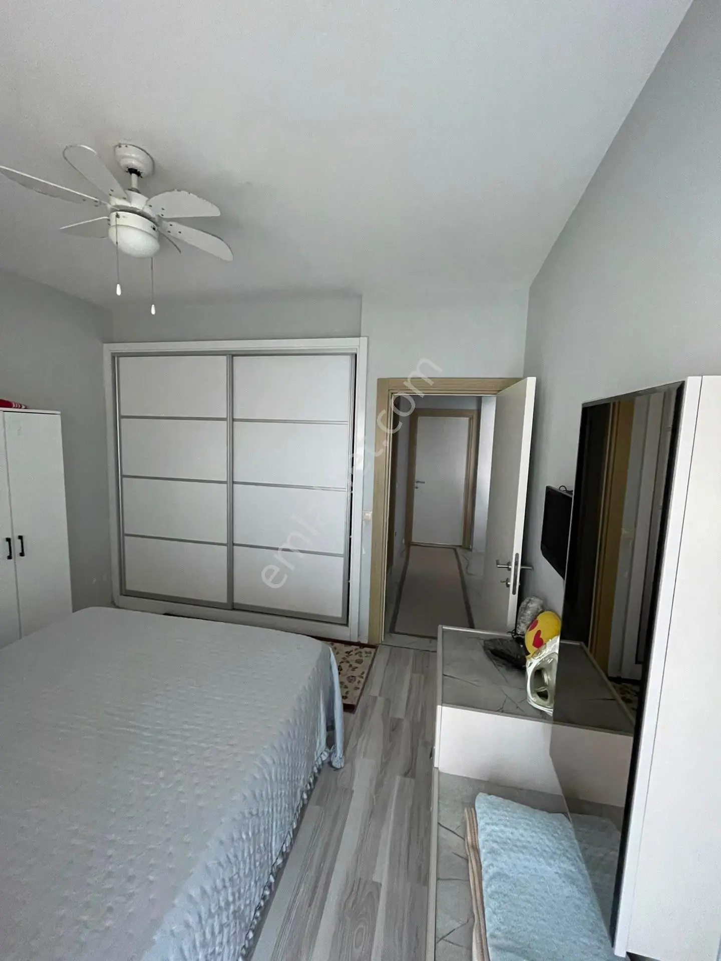 Havuzlu Sitede 2+1 Ara Kat Satılık Daire — fotoğraf 18