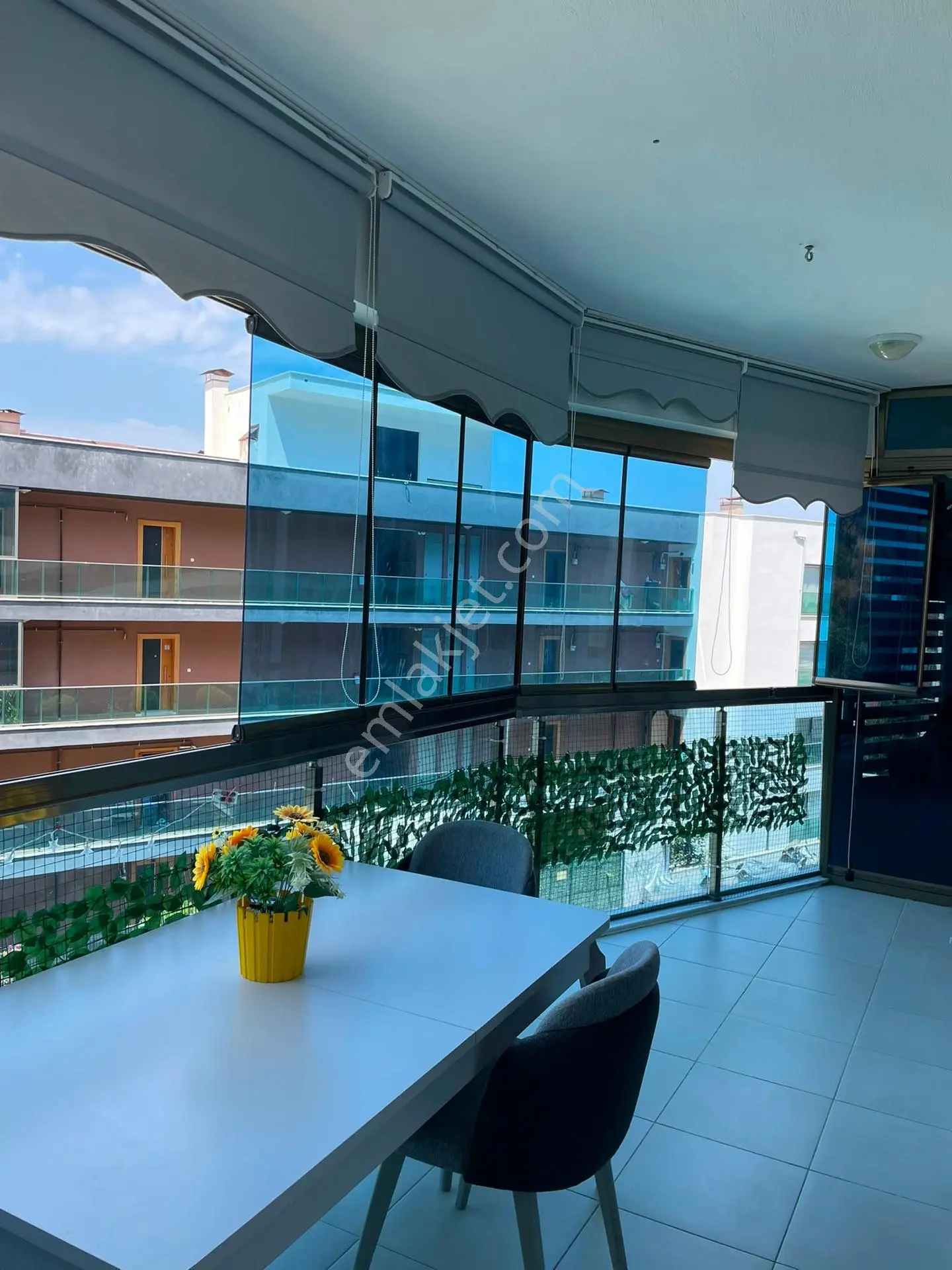 Havuzlu Sitede 2+1 Ara Kat Satılık Daire — fotoğraf 28