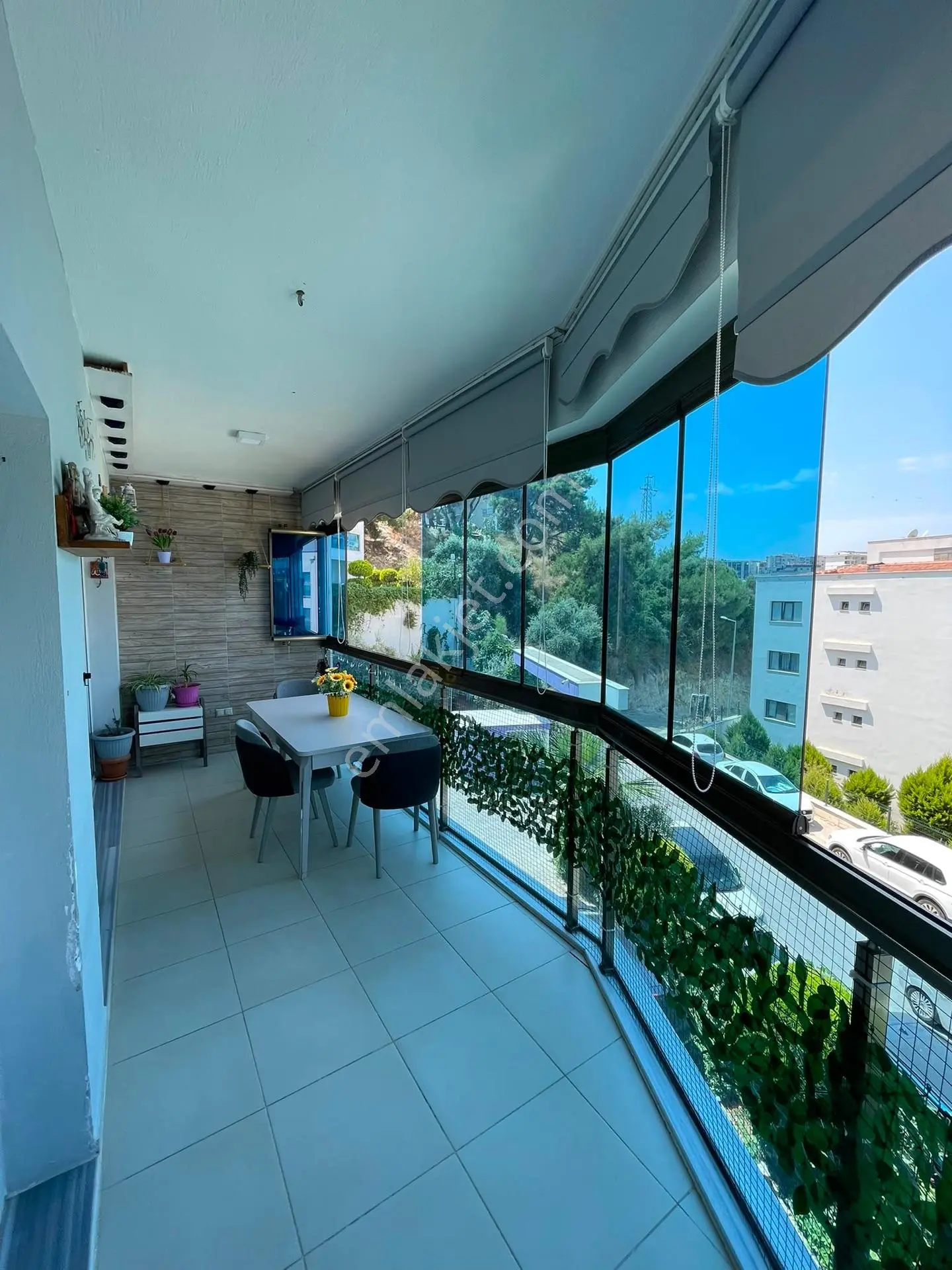 Havuzlu Sitede 2+1 Ara Kat Satılık Daire — fotoğraf 29