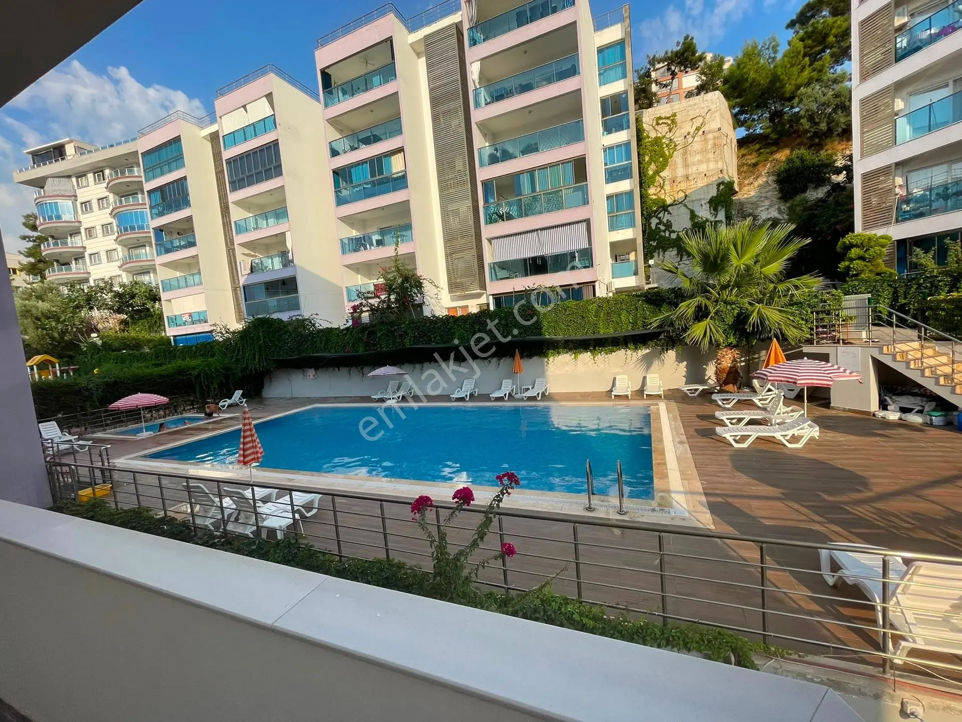 Havuzlu Sitede 2+1 Ara Kat Satılık Daire — fotoğraf 34