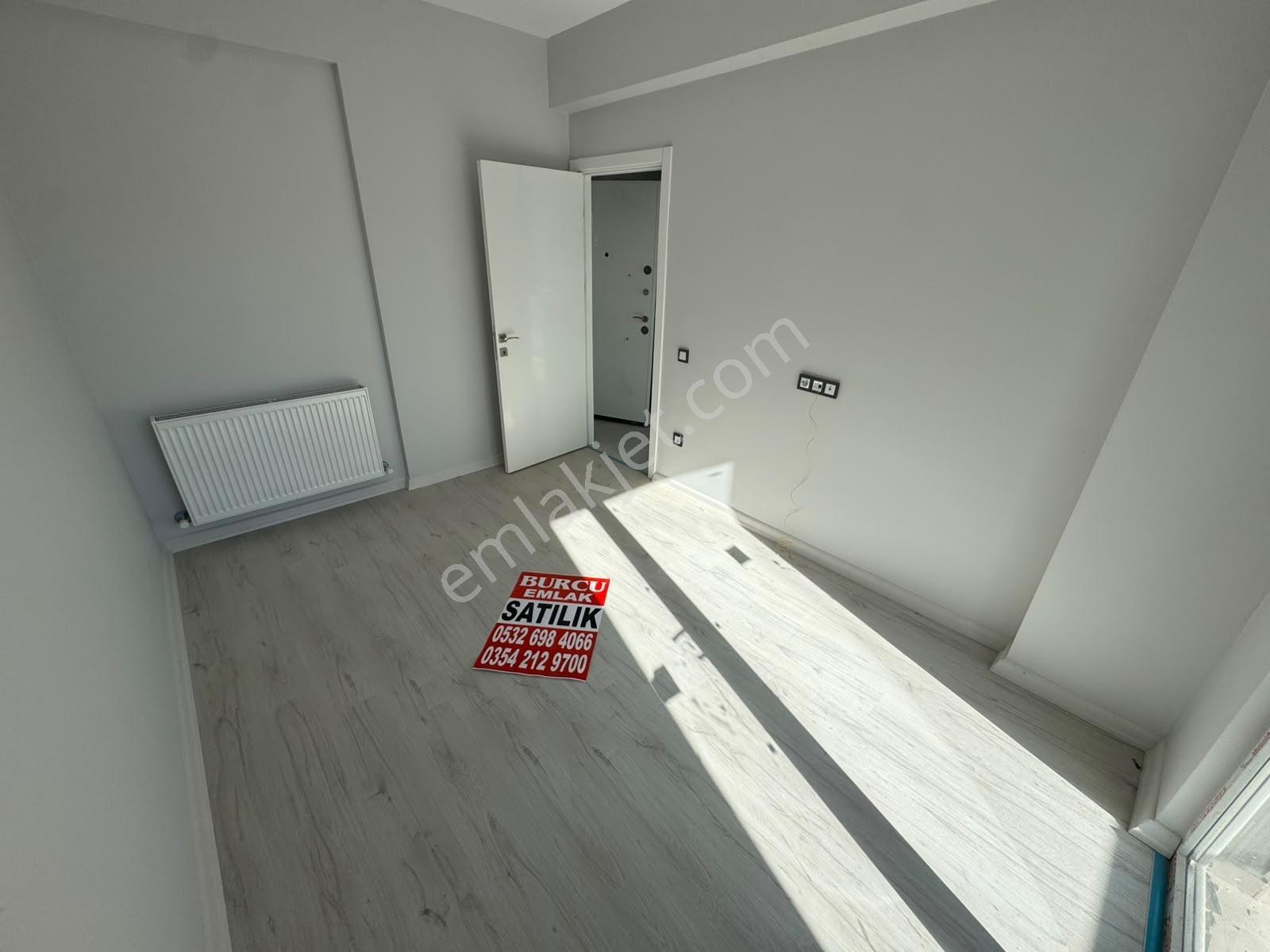 Üniversite Yolunda 3+0 Full Yapılı Daire --- Burcu Emlaktan — fotoğraf 8