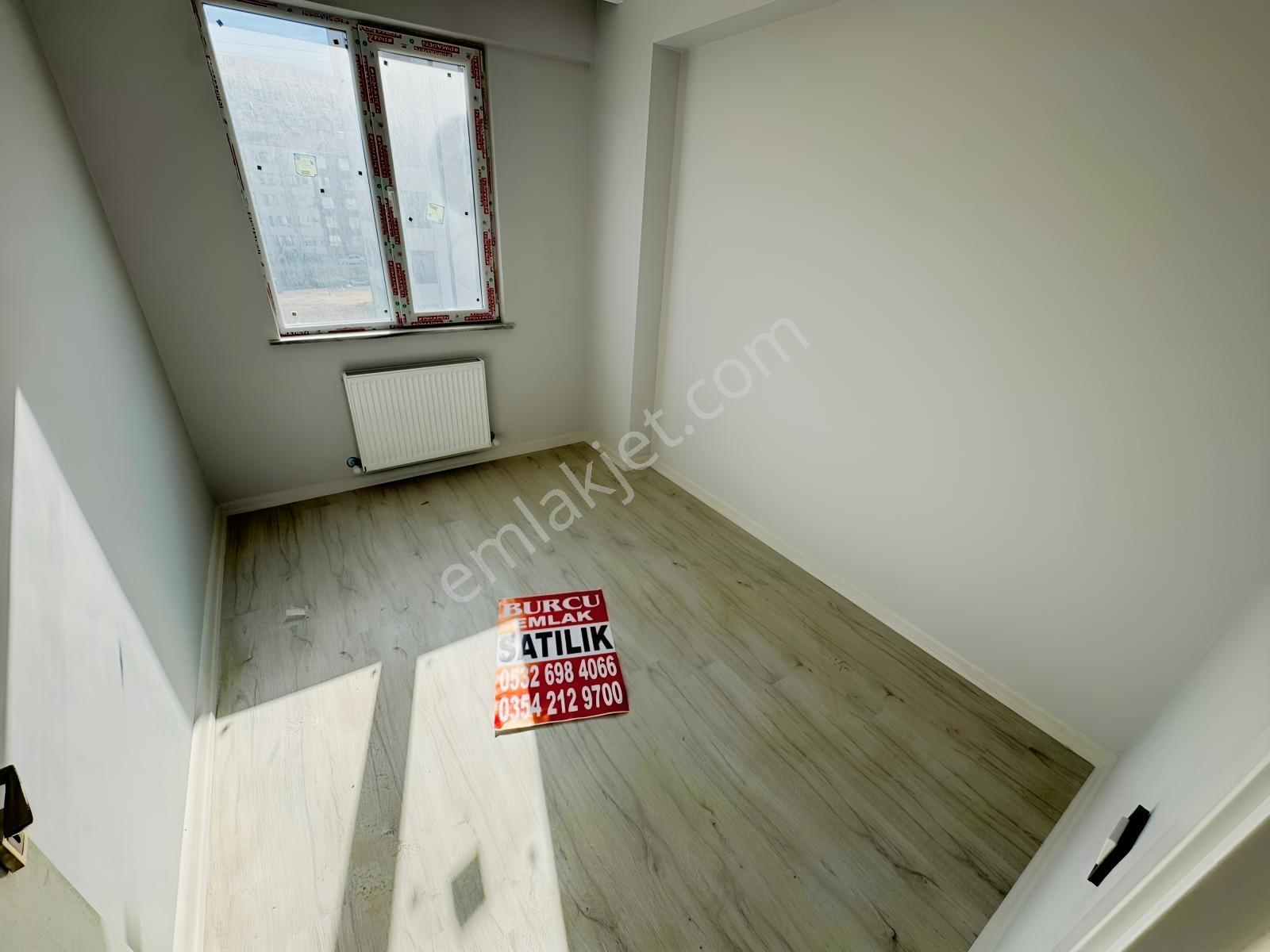 Üniversite Yolunda 3+0 Full Yapılı Daire --- Burcu Emlaktan — fotoğraf 13