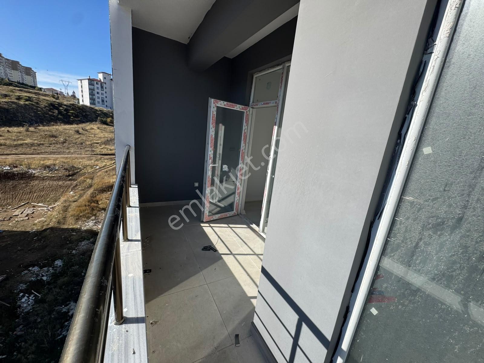 Üniversite Yolunda 3+0 Full Yapılı Daire --- Burcu Emlaktan — fotoğraf 24