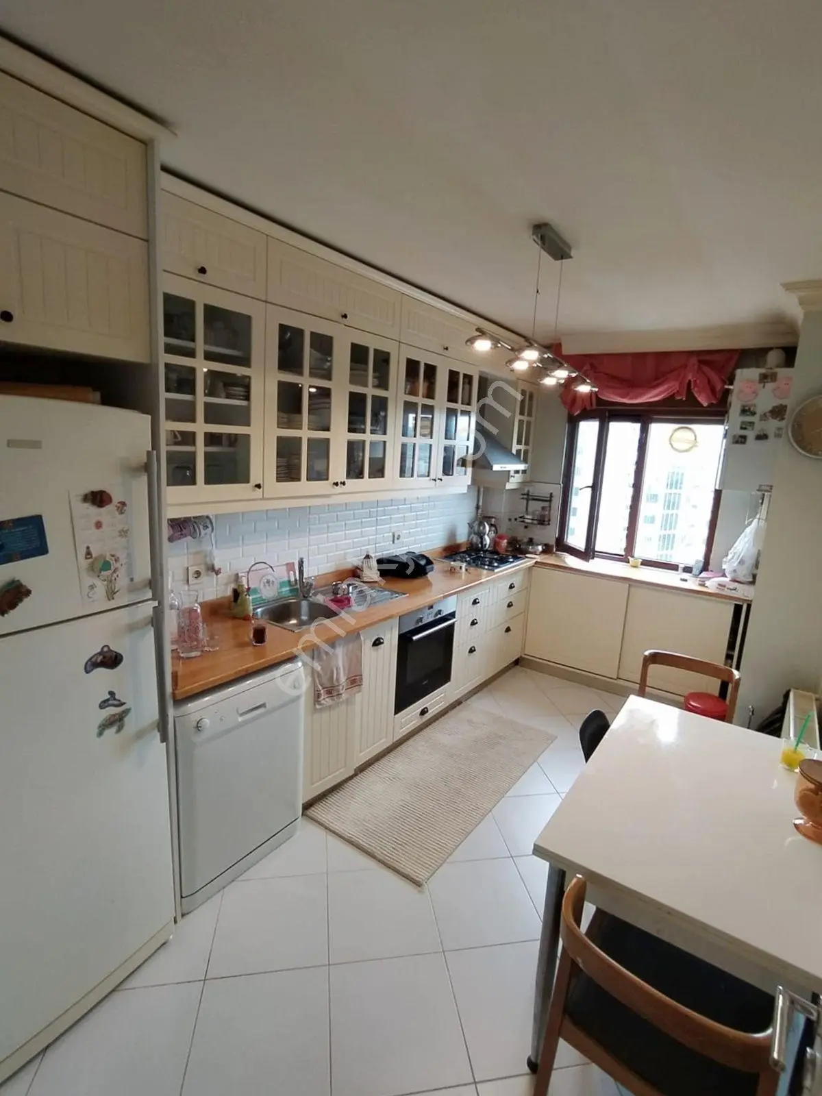 Mertcan'dan Yakacık Meydana Yürüme Arakat 3+1 Arakat - Deniz Manzaralı — fotoğraf 18