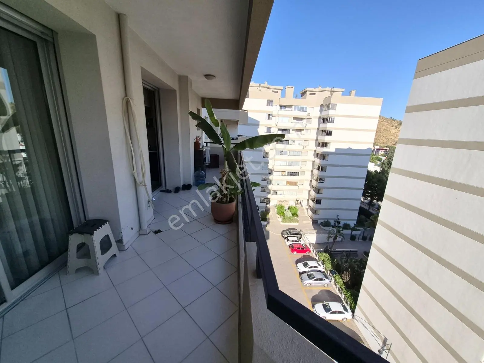 Karşıyaka Trioevler Sitesinde Satılık 3+1 165 M2 Daire Kanıt Eml — fotoğraf 7