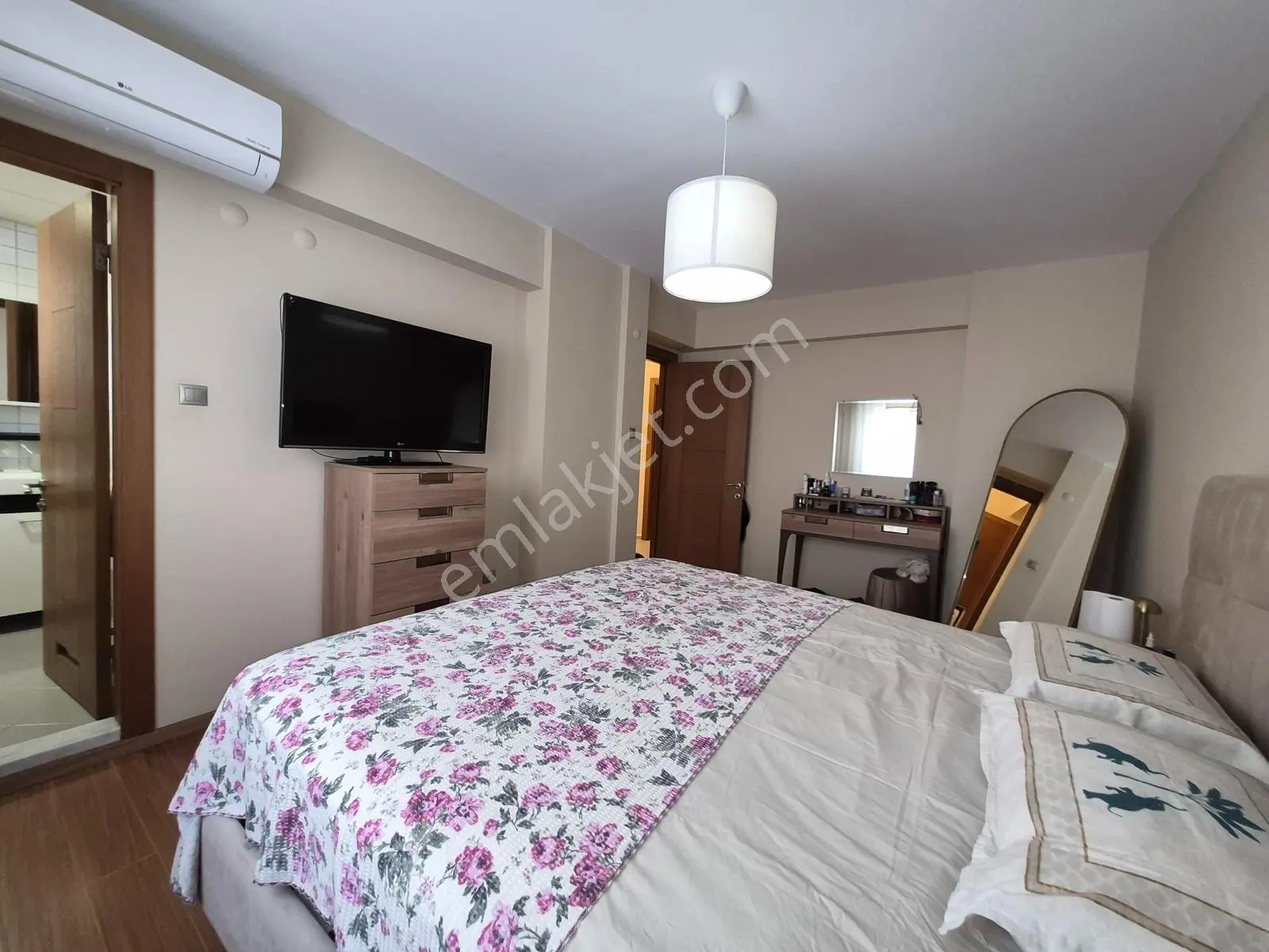 Karşıyaka Trioevler Sitesinde Satılık 3+1 165 M2 Daire Kanıt Eml — fotoğraf 21