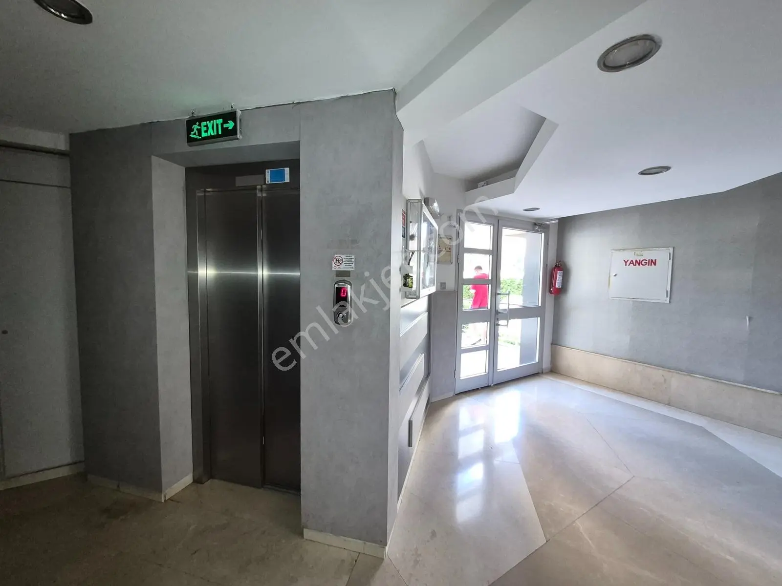 Karşıyaka Trioevler Sitesinde Satılık 3+1 165 M2 Daire Kanıt Eml — fotoğraf 29