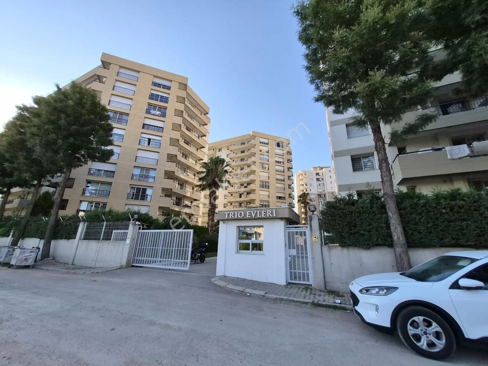 Karşıyaka Trioevler Sitesinde Satılık 3+1 165 M2 Daire Kanıt Eml — fotoğraf 33