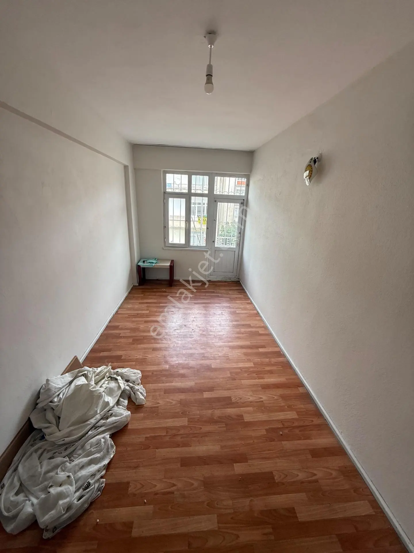Hurriyet Mahallesinde Az Masraflı Satılık Daire — fotoğraf 9