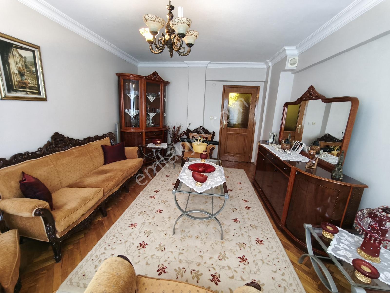 Rami Cuma Mah.merkezi Konum 3+2 180 M²asansörsüz Dubleks — fotoğraf 3