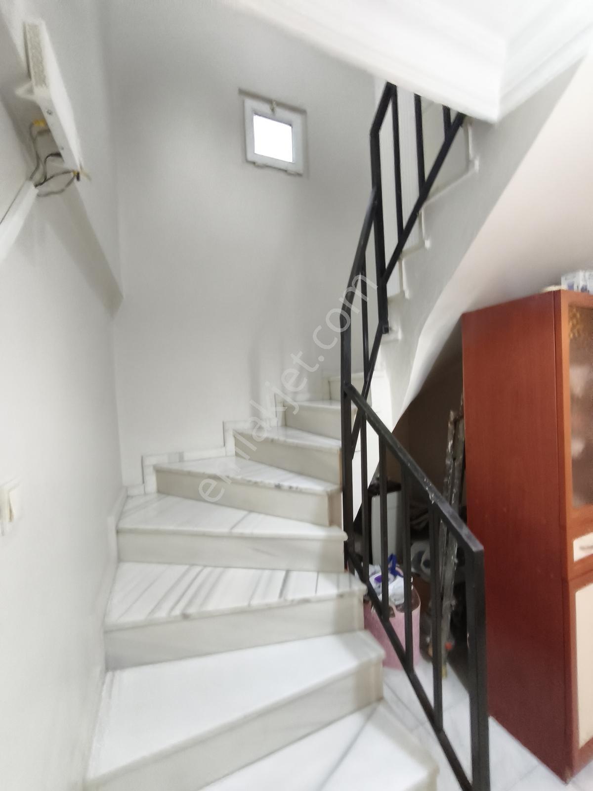 Rami Cuma Mah.merkezi Konum 3+2 180 M²asansörsüz Dubleks — fotoğraf 20