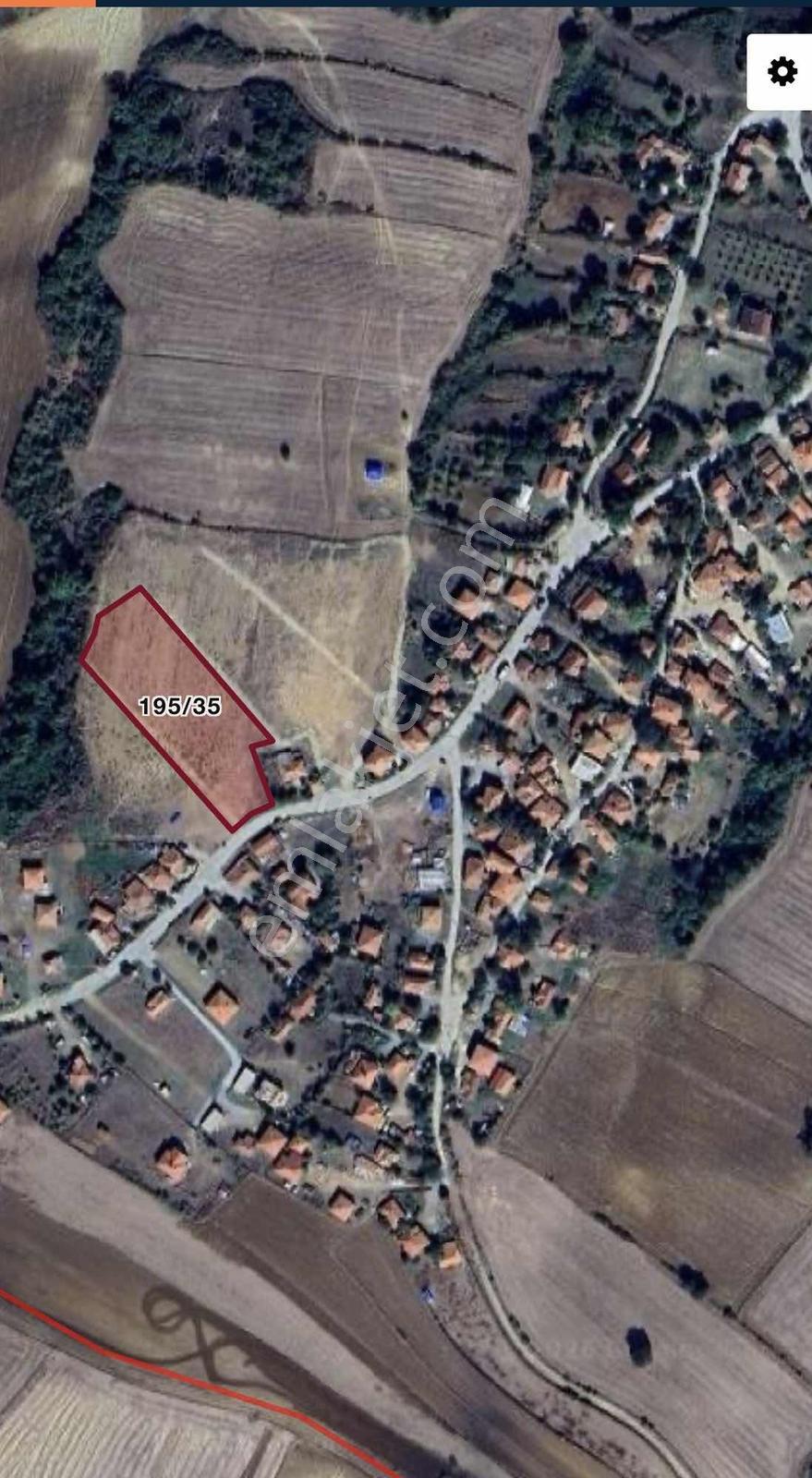 Edirne Uzunköprü Elmalı Köyünde Satılık 558 M2 Villa İmarlı Arsa