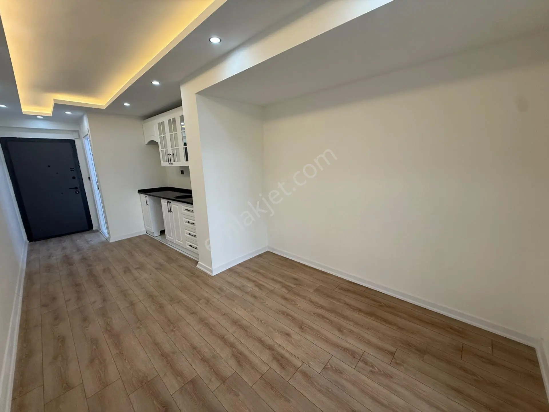 Metro Hastanesi Civarı İçi Fuul Yapılı 1+1 Satılık Daire — fotoğraf 3