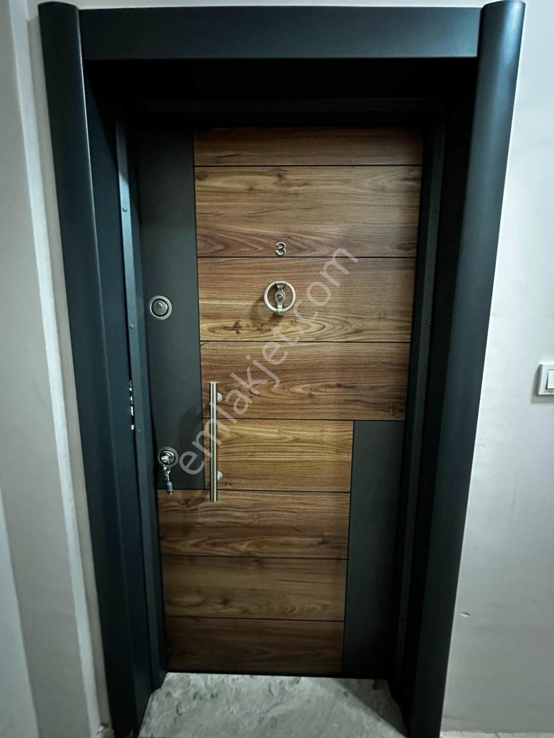Remax Mid'den 100.yıl Teknik Lise Caddesi Üzerinde 2+1 Satılık Daire — fotoğraf 4