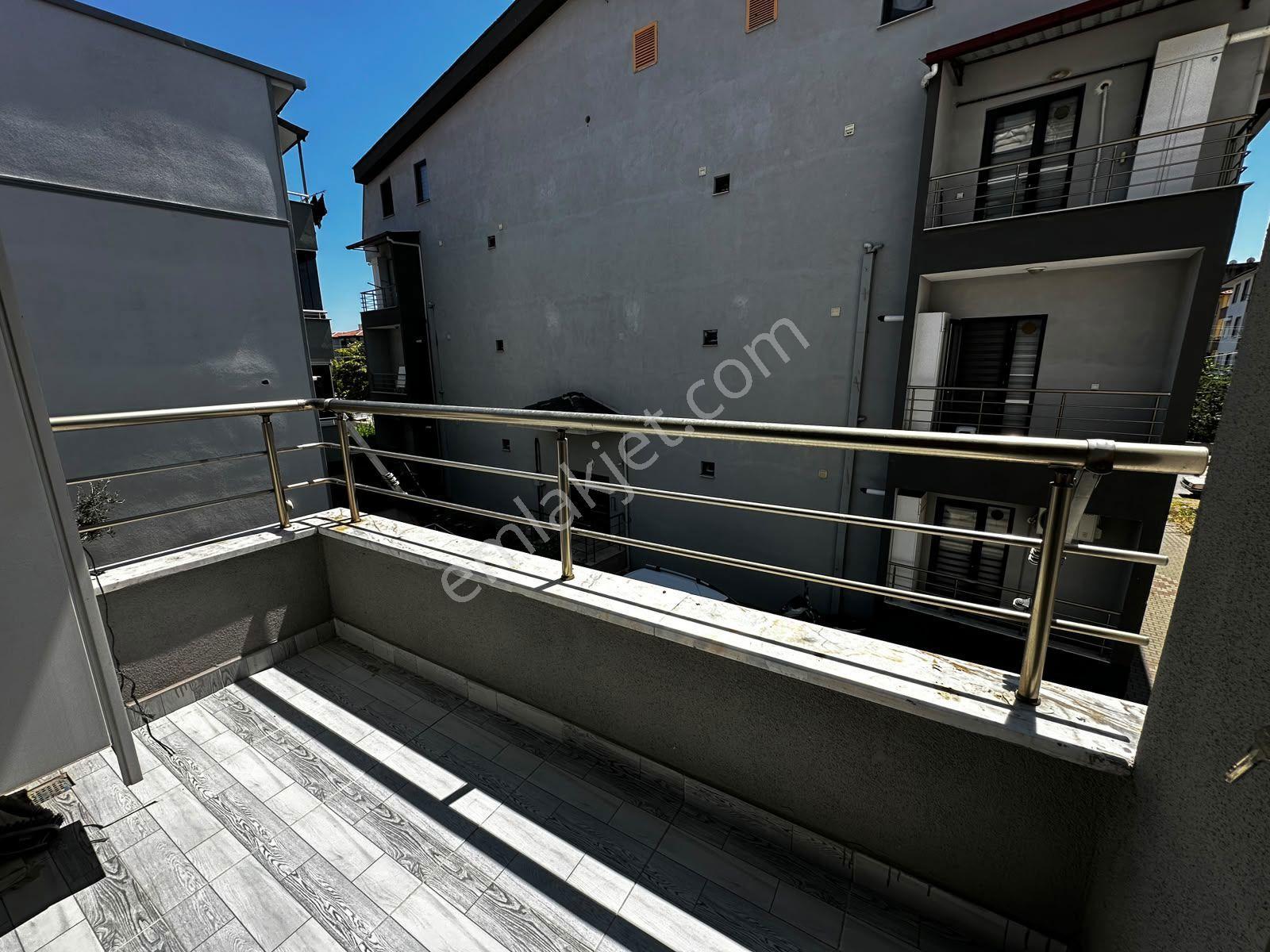 Remax Mid'den 100.yıl Teknik Lise Caddesi Üzerinde 2+1 Satılık Daire — fotoğraf 7